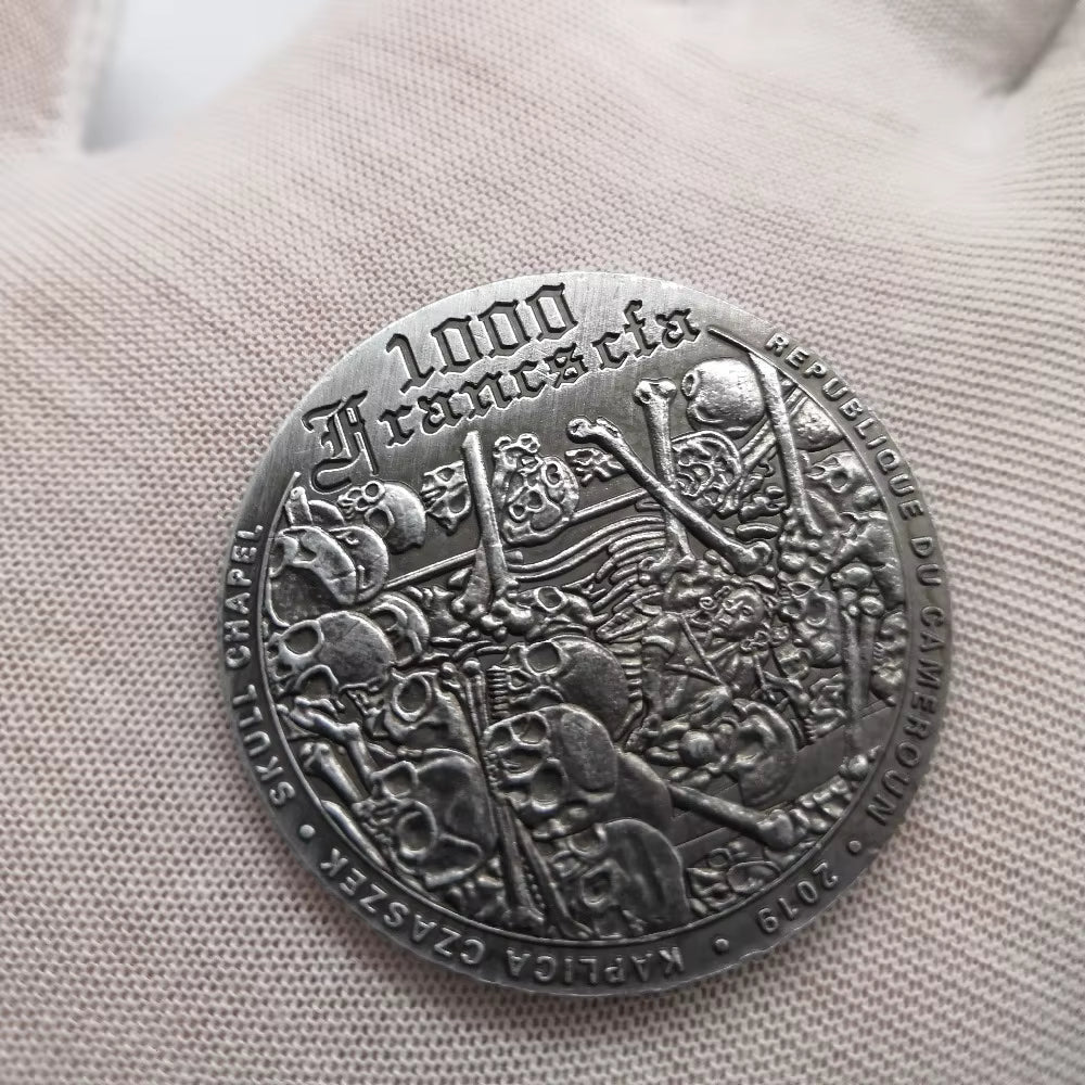 Europe Halloween Nickel Silver Commemorative Coin – Skull Cathedral Souvenir Medal