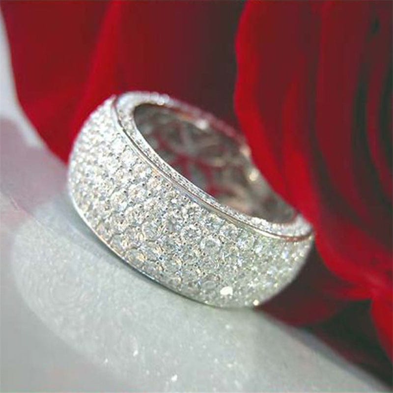 #DiamondRing #WeddingRing #FingerRing #EngagementRing #BridalRing #DiamondJewelry #WeddingJewelry #RingDesigns #LuxuryJewelry #DiamondRingsForWomen #WeddingBands #PromiseRing #FineJewelry #AnniversaryRing #JewelryLovers 