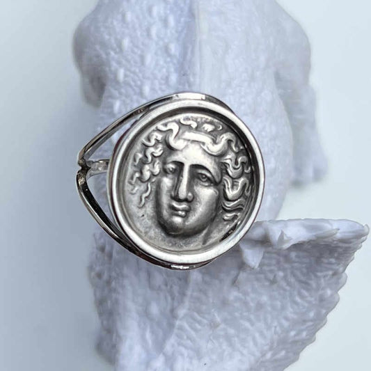 silver ring, silver rings for women, claddagh rings, ladies silver rings, gold ring, gold rings for women, gold rings for men, silver male rings, gents silver ring, a silver ring,